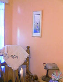rocking chair with heron picture